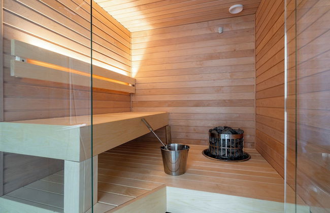 3BR Modern Loft Penthouse with Sauna & Parking - Foto 17