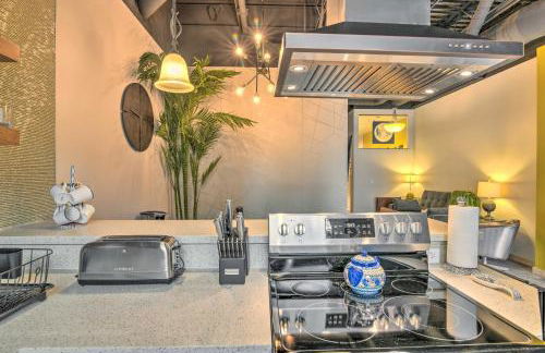 Modern Downtown Apt - Walk to Parks and Cafes! - Photo 12