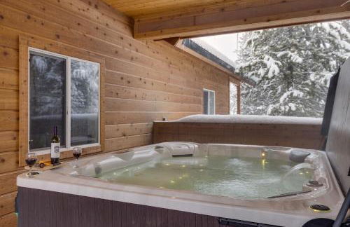 Rimfire Refuge by KABINO Hot Tub Fire Pit Sauna PS3 Grill WiFi Loft - Foto 5