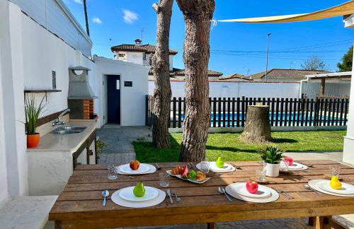 GATU Villa Serena piscina privada mayores de 25 años y familias - Foto 3