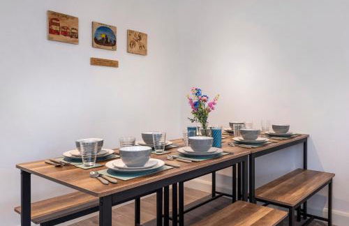 Guild Lodge 3 Bedrooms 3 Bathroom Home - Fast London Access - Photo 20