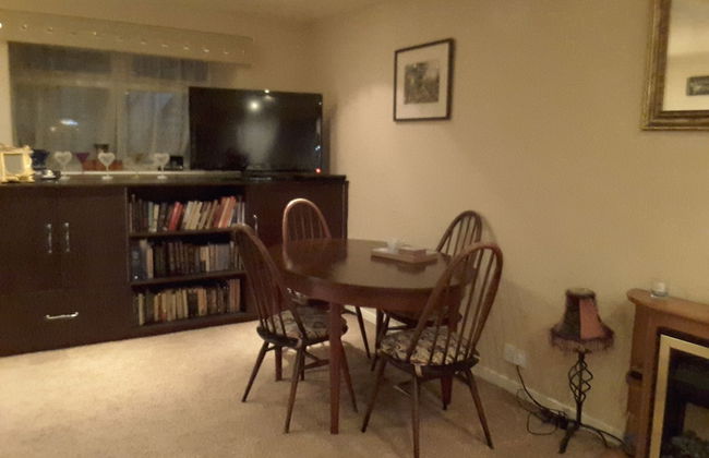 2 Bed Apartment 2 Mins Walk Away From the Beach! - Foto 12