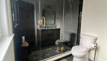 The Grand Colonial Retreat Spacious 5BR Home near MetLife Stadium - Foto 3