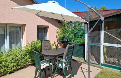 Einladender Bungalow in Kropelin mit Terrasse - Photo 3