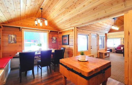 Sequoia Splendor, inside Kings Canyon NP by Visitors Center - Foto 32