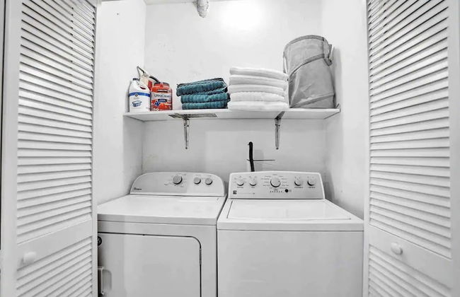 Palm Lined Oasis Walk To Beach - Foto 18