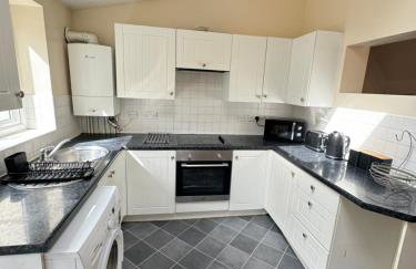 Shine Lodge - Photo 1