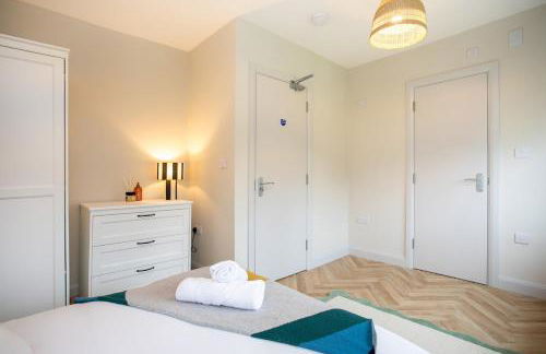 4 Bed Contractor Accommodation in Longbridge - Foto 15