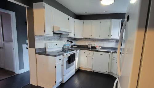 Comfortable and Charming, 15 mins to Niagara Falls - Photo 5