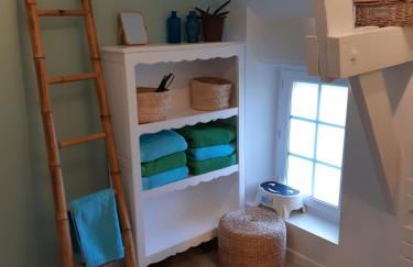 Le So Sweet, maison avec jardin clos, terrasse aménagé, jeux et jouets, baby foot, flipper, table de ping pong, à 1km de la plage d' Omaha beach et près Port en Bessin - Foto 20