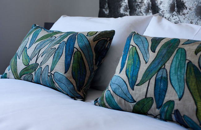 Karah Suites- Longhorn Avenue - Foto 12