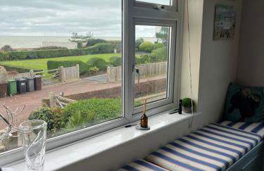 Beautiful 2 bedroom beach getaway - Foto 46