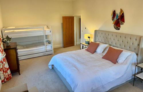 North Farm fits 1-6 people - Photo 18