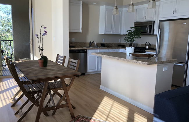 Resort Style Luxury 2BD Suite in Irvine's Spectrum Center - Foto 9