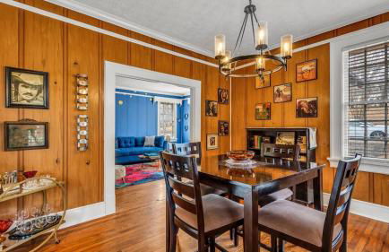 101 yr comfy Historic Home quiet private parking - Foto 4