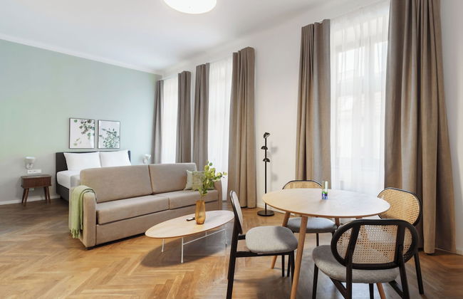 Limehome Prague Halkova - Foto 63