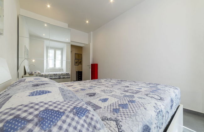 Porta Pia & Villa Torlonia Apartment with Balcony - Foto 8