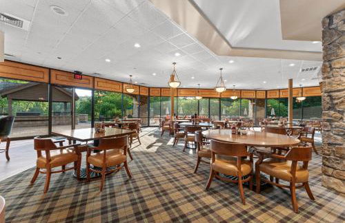 Couples Condo Retreat Overlooking Golf Course - Foto 24