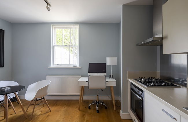 Luxurious Private One Bedroom Apartment - Foto 17