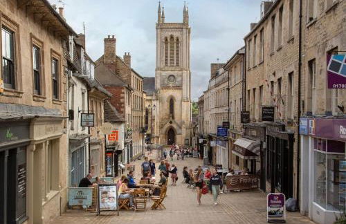 2 bedroom Hidden Gem in Stamford with parking - Foto 60