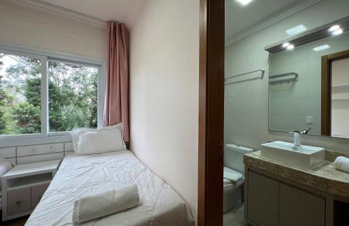 Casa de Pedra 303A - 2 suítes com piscina Gramado - Foto 35