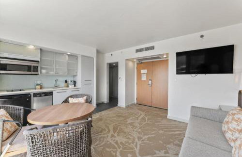Ala Moana Hotel 2026 near beach King bed - Foto 5