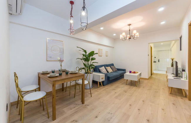 Henry's Apartment South Maoming Road - Photo 21