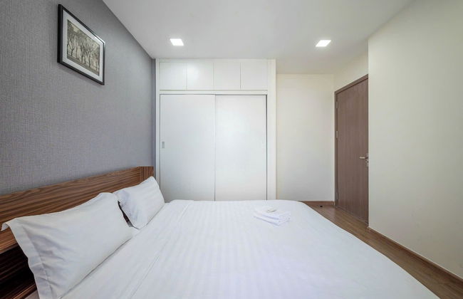 Cozy- Vinhomes Central Park Apartments - Photo 5