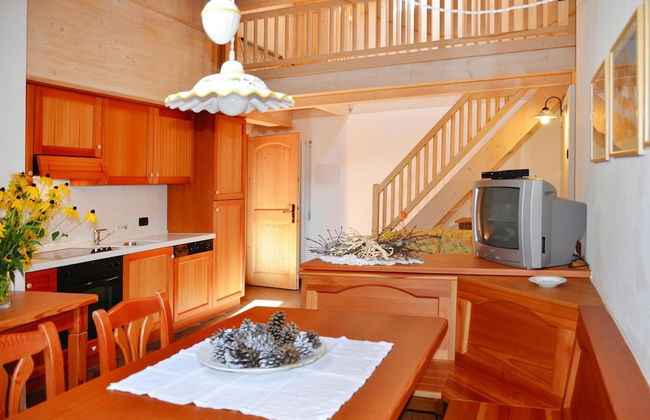 Apartment in Pellizzano With Paid Sauna - Photo 8