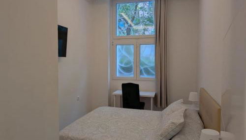 Luxury in Madrid for 10 and Pets - Photo 4