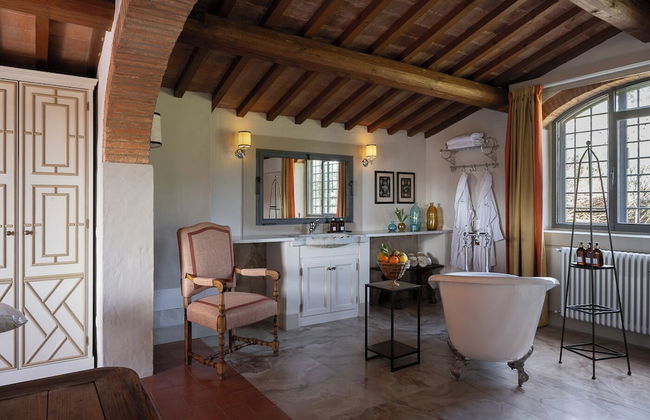 Torre a Cona Wine Estate - Foto 18