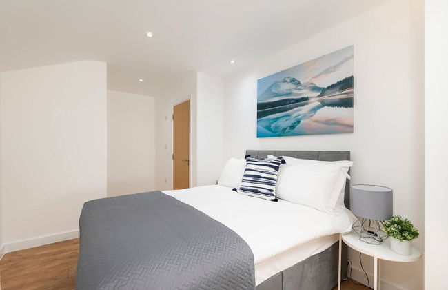 Skyvillion - Huge 4bed Apartment Wbalcony - Parking - Photo 5