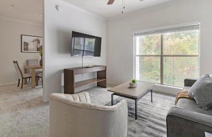 Landing Modern 1BD Game Room Gym - Photo 4