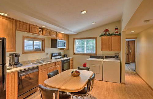 Home with Lake-View Deck by Camp Perry and Magee Marsh - Foto 3