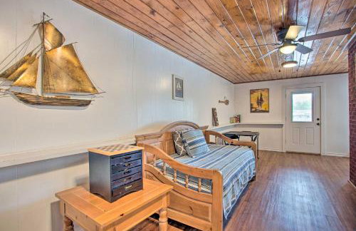 Possum Kingdom Lakefront Home with Patio and Dock! - Foto 13