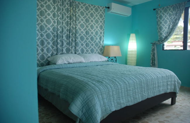 E&J Boutique Residences - Photo 8