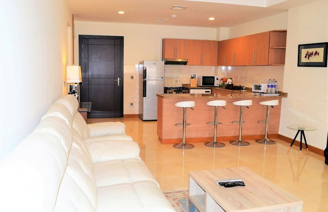 Stylish 1BR near MOE - MRD - Photo 14