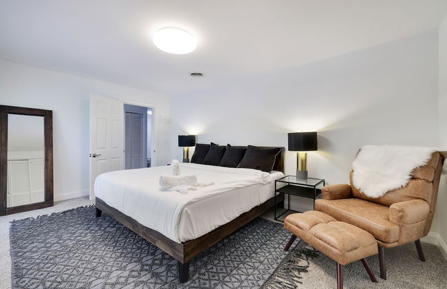 Paradise Retreat by Avantstay Pool Hot Tub Game Room - Photo 26