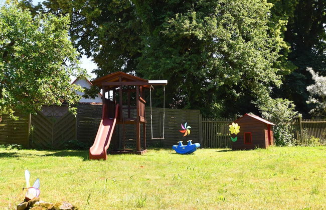 Sophisticated Holiday Home With Garden - Foto 9