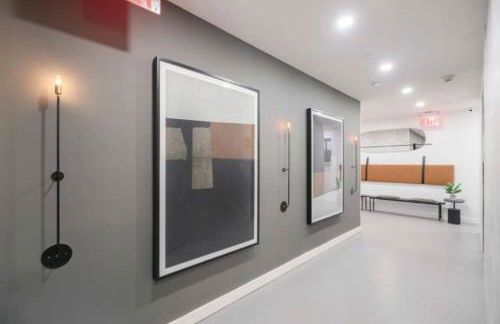 Studio w Charming Juliet Balcony in Upper East - Foto 17