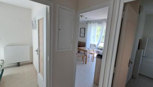 Le 7 - Appartement 2 pièces au calme en bord de rivière, wifi et parking privé gratuit - Foto 2