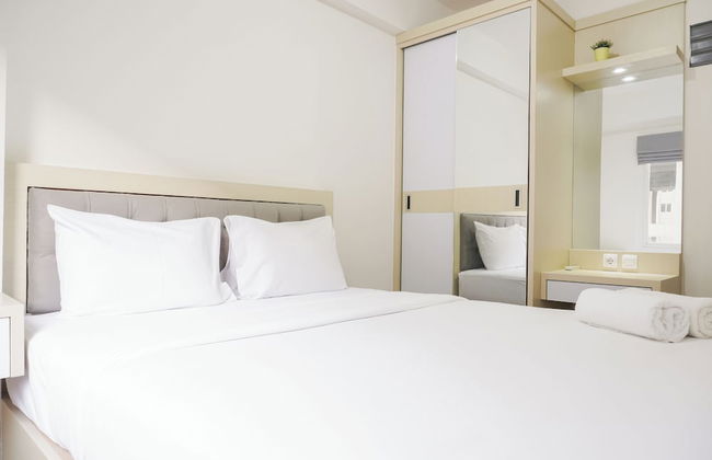 Pleasurable 2BR at Podomoro Golf View Apartment near Tol Cimanggis - Photo 5