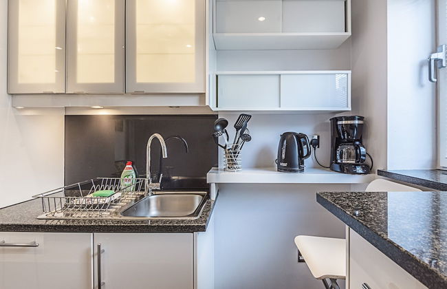 Canary Wharf Luxury Apartments - Photo 50