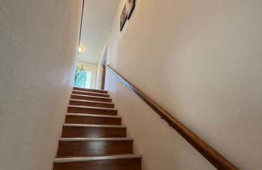 Newly Renovated Lakefront with Dock - Foto 15