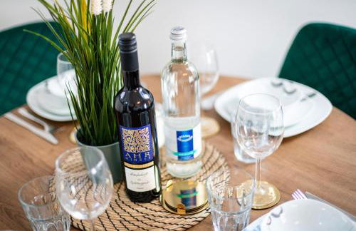 MOLA Apartments-Moderne Ferienwohnung im Herdecker Zentrum für 3 Personen-mit Balkon-Grill-Gratis Parkplatz-WLAN - Foto 3