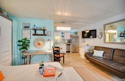 Chic Virginia Beach Retreat - Pool, Steps to Beach - Photo 9