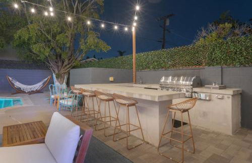 Angel&Rose Universal Hollywood Heated Pool House King Bed - Foto 8