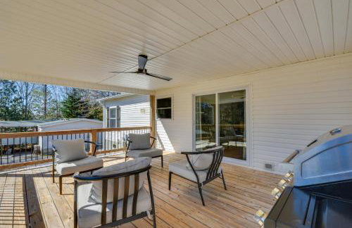 Deck, Grill and Dock Access Lake Keowee Retreat! - Foto 21