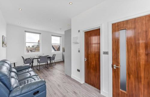 Bright and Airy 2BR Flat in London - Foto 1