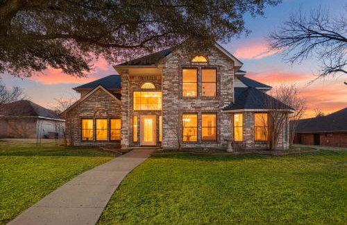 Best of Desoto - 5BR 3BA w Pool Patio BBQ Games - Foto 4